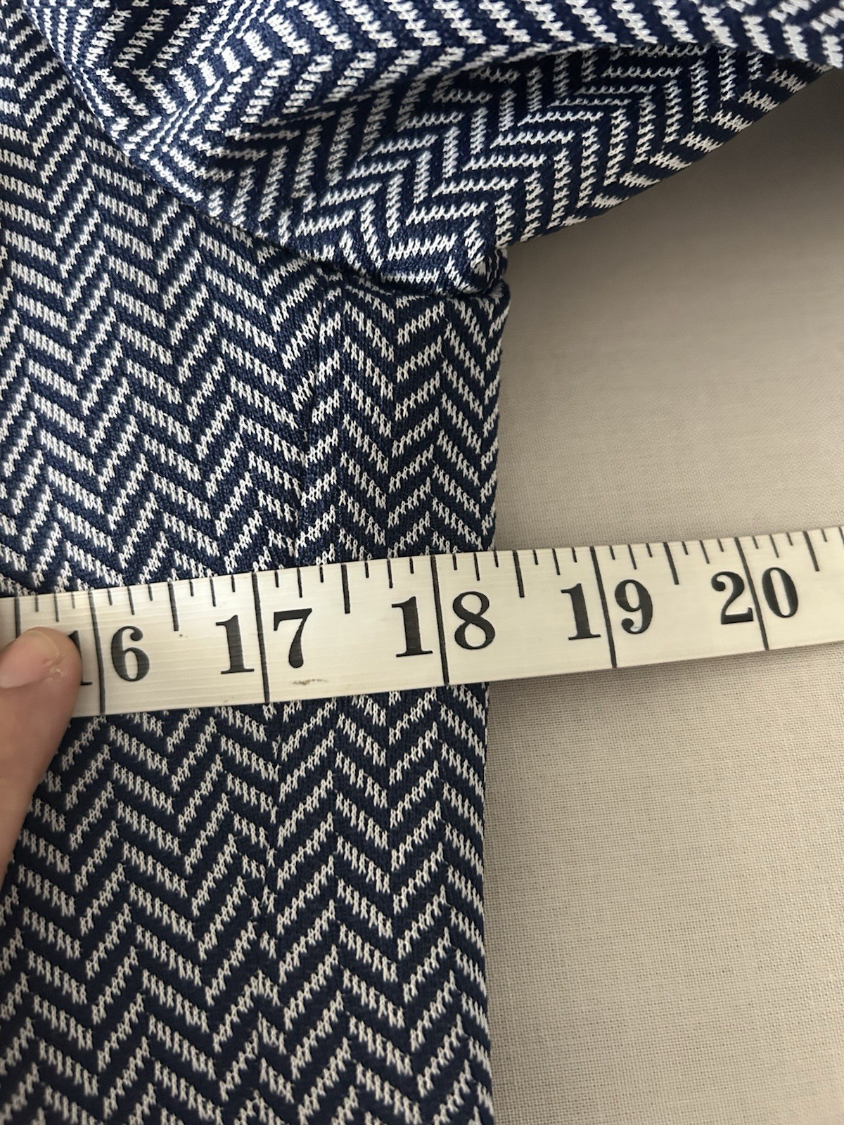 Mr. Ray’s Men’s Blue/White Herringbone Sport Coat Blazer 38R 2-Button