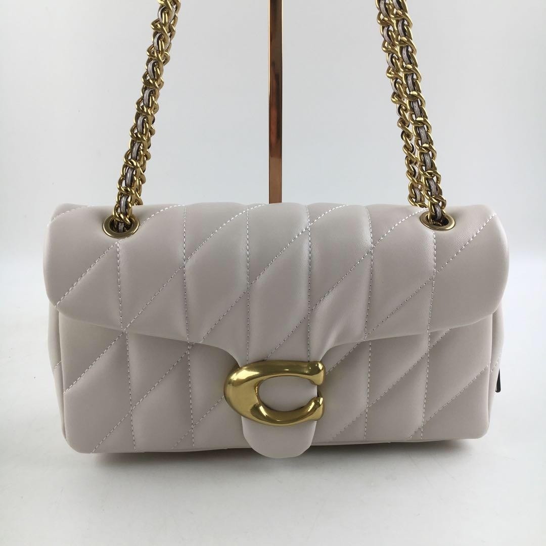 COACH Tabby 26 Quilted Shoulder Bag Leather White/Gold CP150 outlet New from JPN