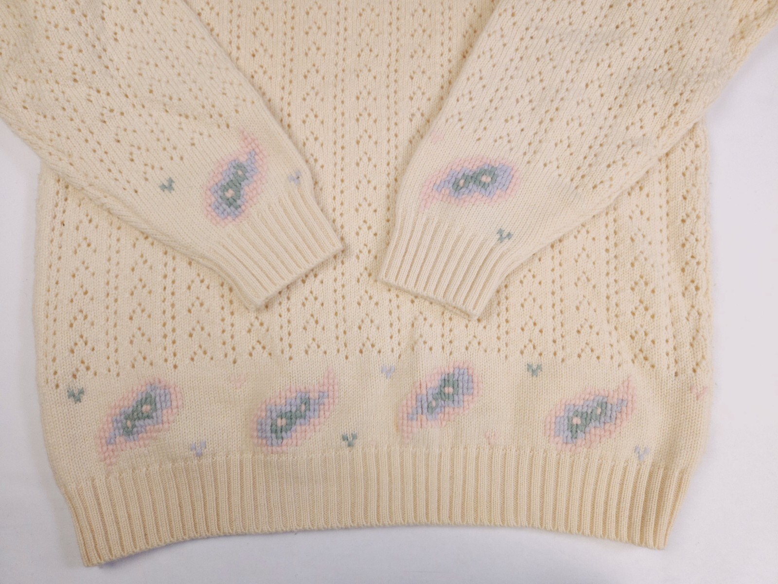 J.G. Hook Vintage Wool Cream Pointelle Needlepoint Embroidered Sweater Medium