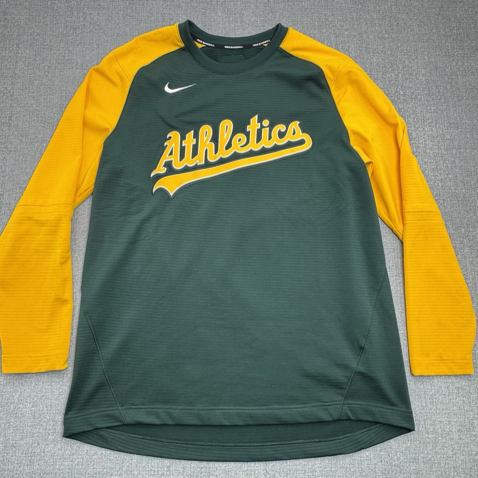 Nike Oakland Athletics MLB Dri-Fit Pullover Long Sleeve Shirt Men’s Large Green