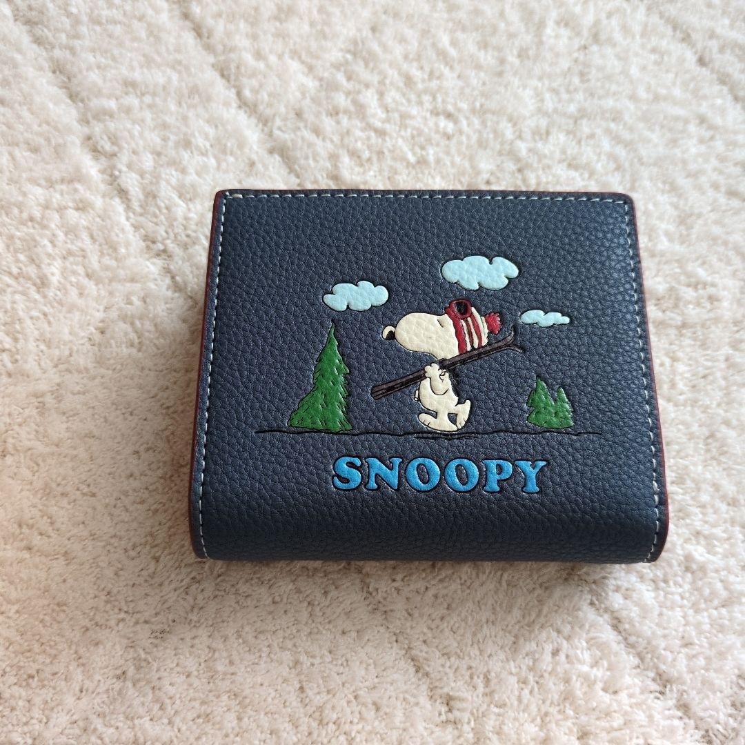 Brand new unused limited collaboration Coach Snoopy bifold wallet with box navy