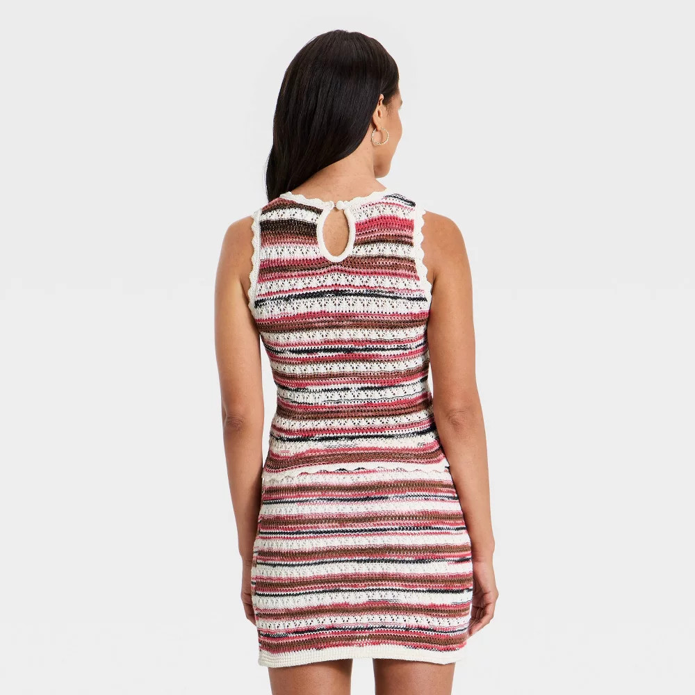 Women Striped Sleeveless Scoop Neck Pullover Sweater – Universal Thread