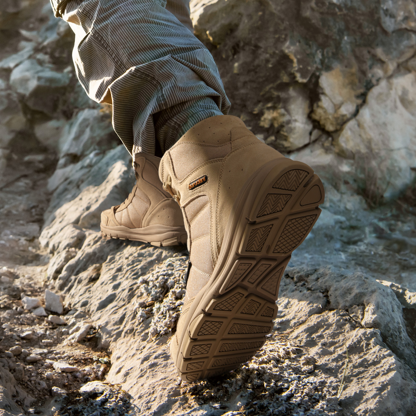 Men’s Lightweight Military Tactical Work Boots Outdoor Motorcycle Combat Boots
