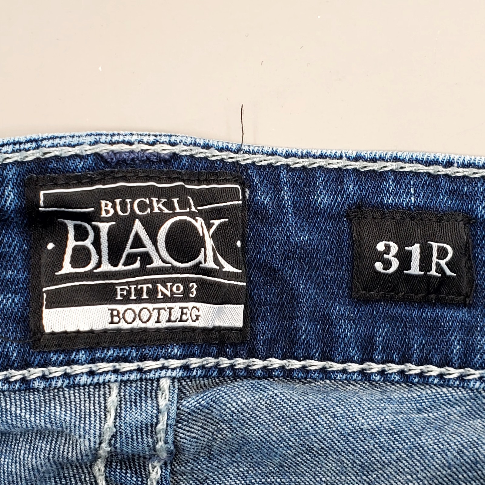 Buckle Black Bootcut Jeans 31R Fit No 3 Y2K Distressed Denim Contrast Stitching