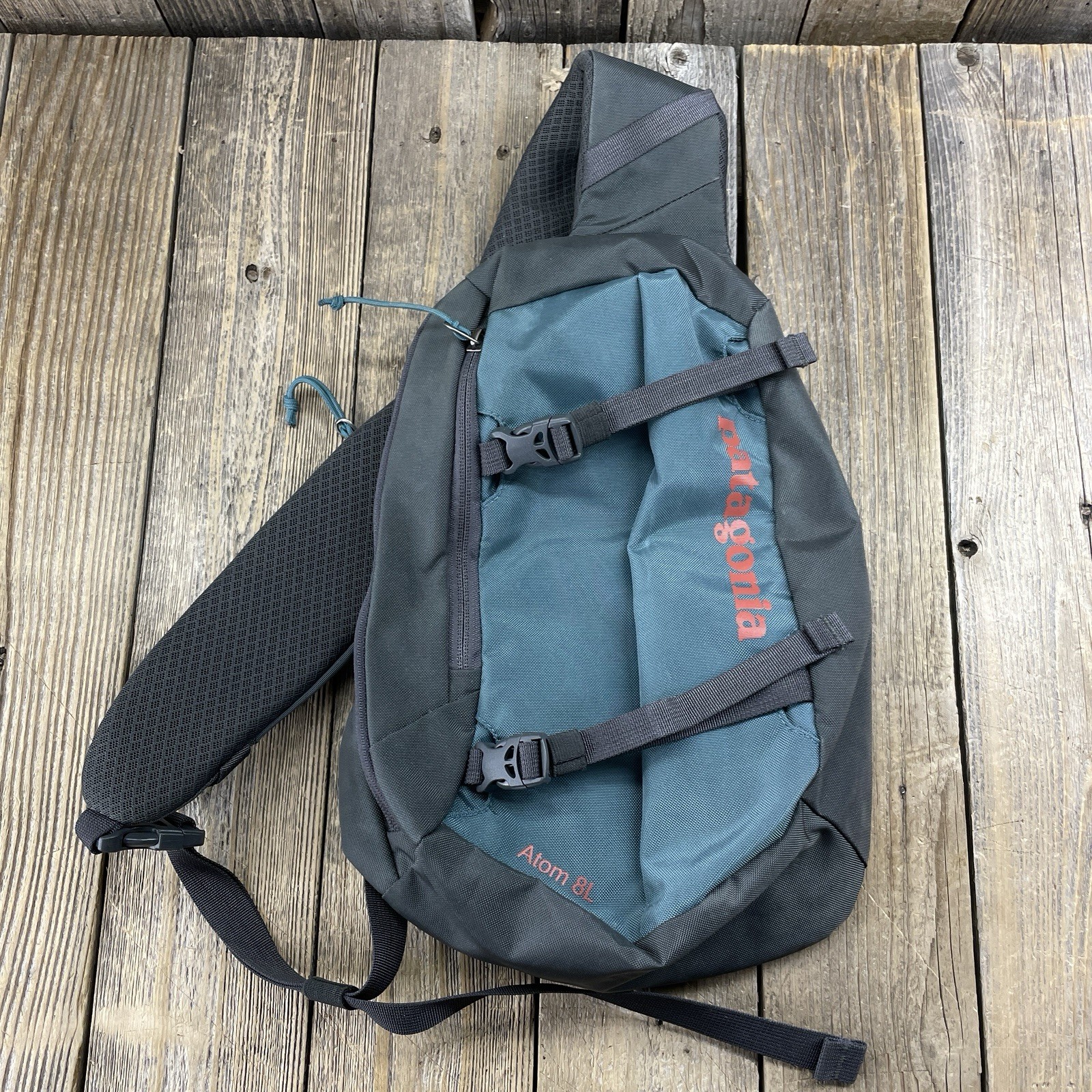Patagonia Atom 8L Sling Crossbody Bag Backpack Travel Purse TEAL GRAY 48261 VGC