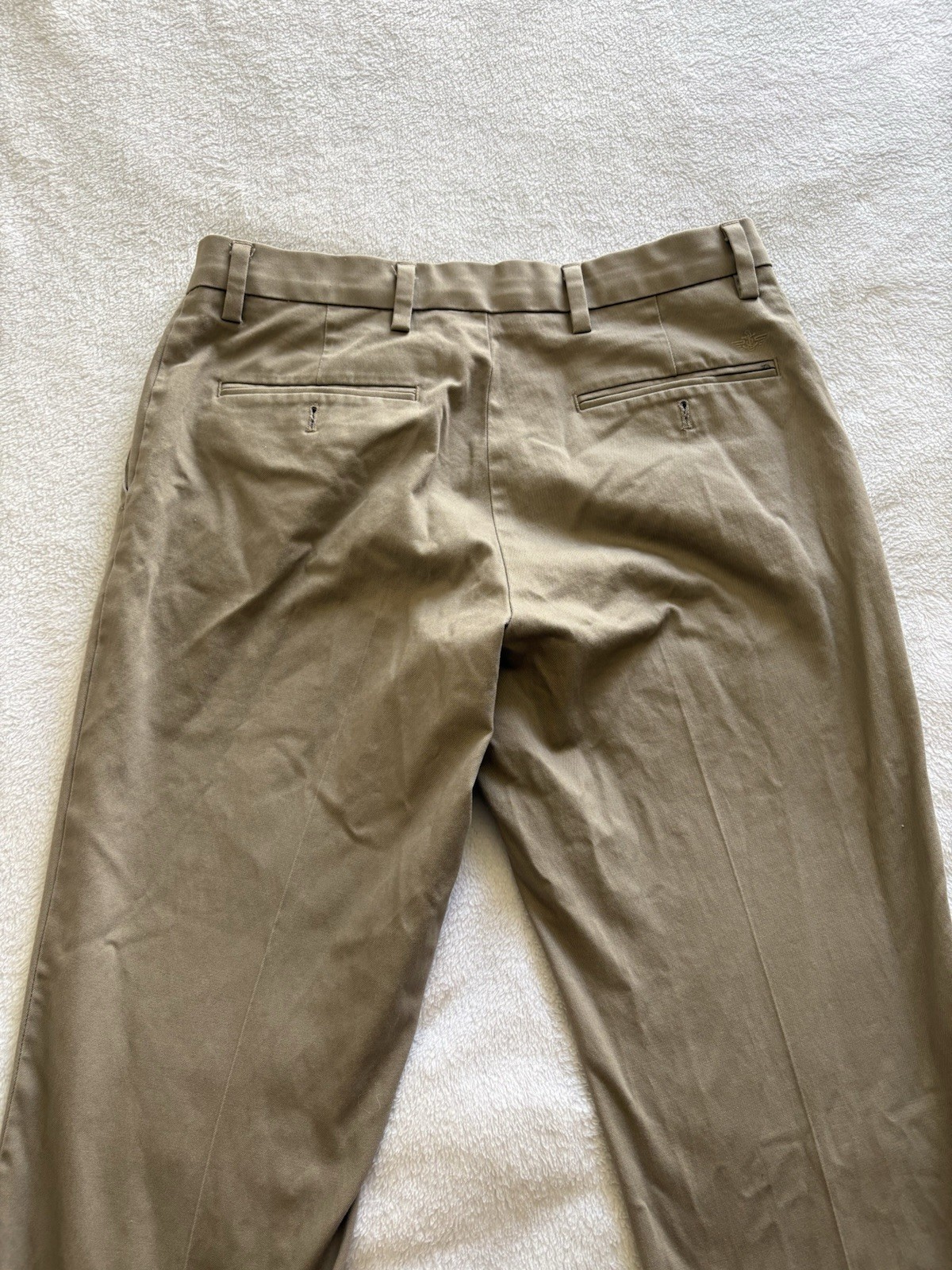 Men’s Beige DockERS Pants 32X30 Straight Fit Flexed Comfort