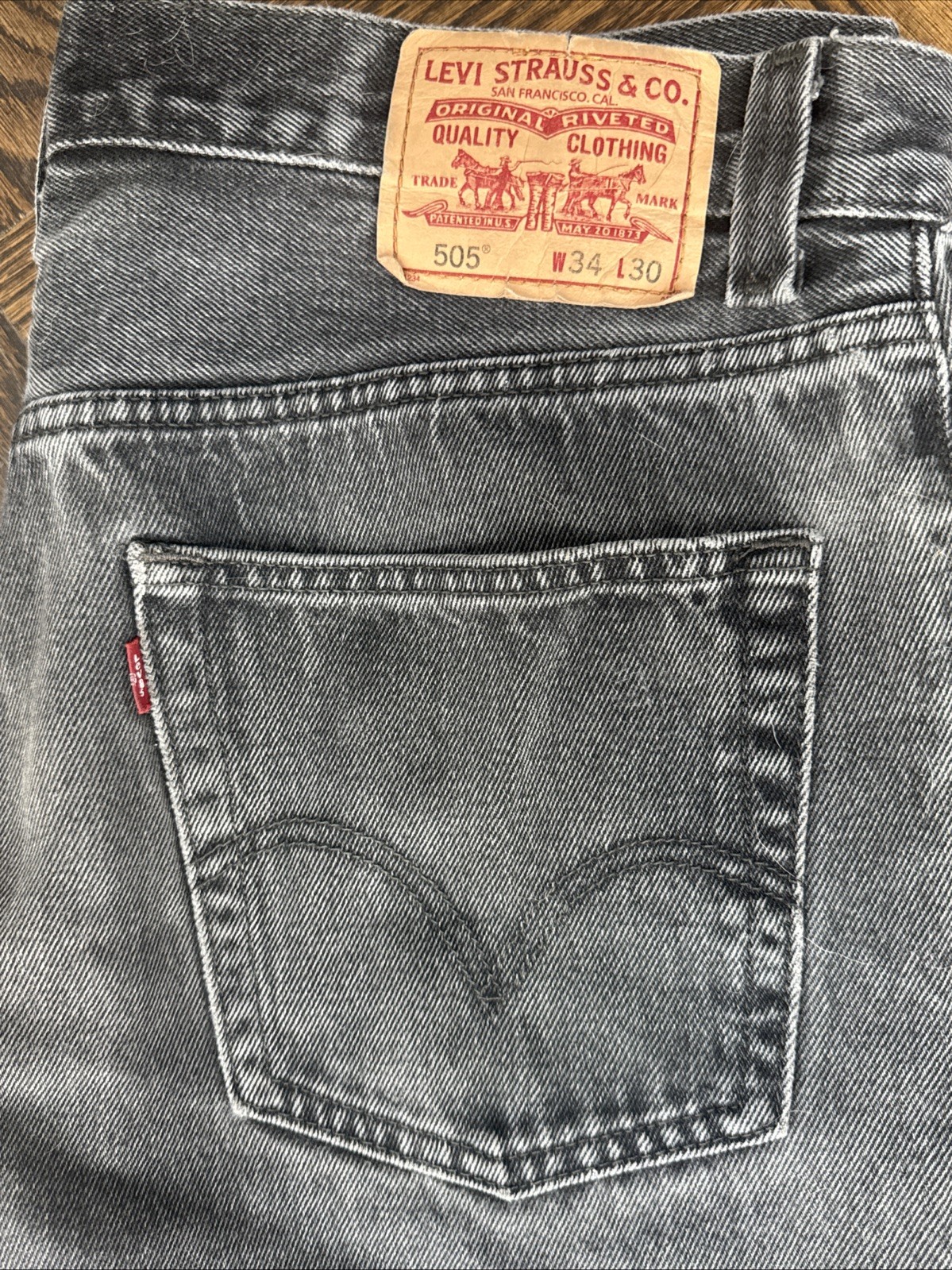 BLACK/DARK GRAY Levi’s 505 Regular Fit Washed Jeans – Black, 34Wx30L Vintage