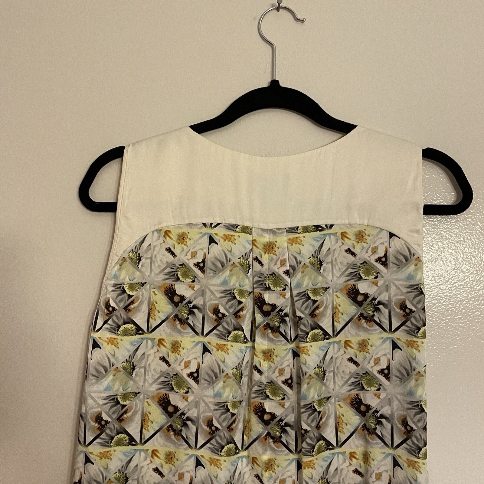W By Worth Wmn 4 Ivory Multicolor Floral 100% Silk Tunic Length Sleeveless Top