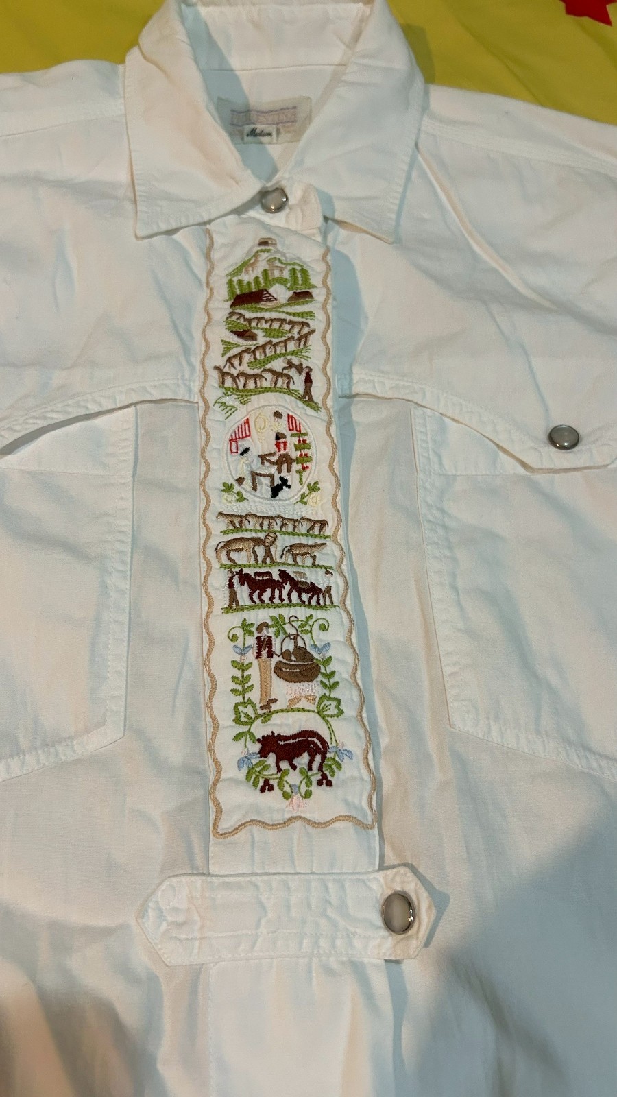 Vintage Western Cowboy Shirt Men’s White Long Sleeve Button Up Pearl Snap Graphi