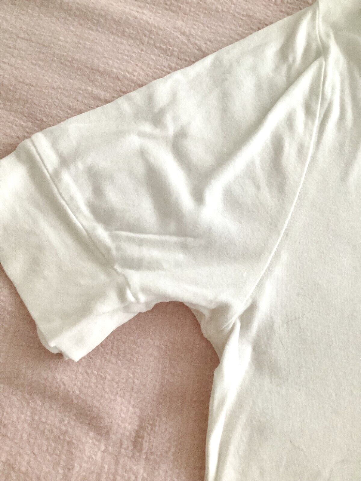 OLD NAVY women’s white deep U-neck t-shirt Size XL EUC