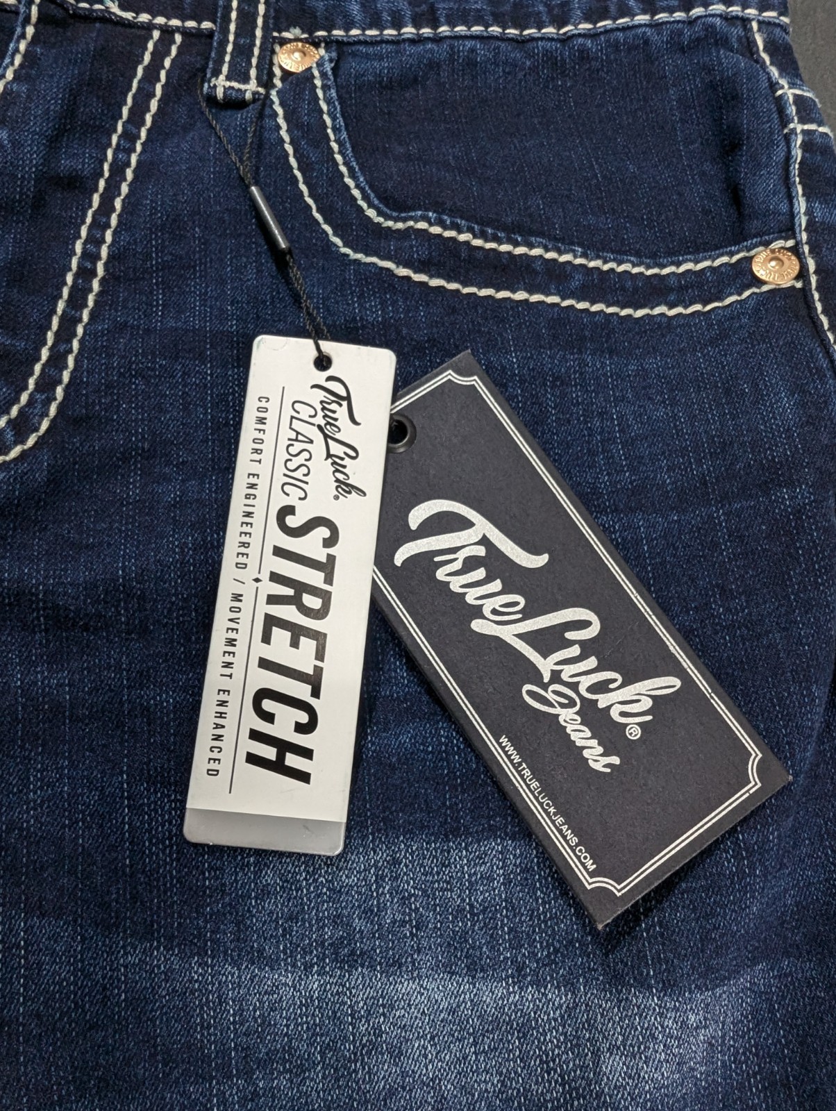 True Luck Straight Leg Jeans Men’s Size 30×32 32×32 Gold Stitched Pockets
