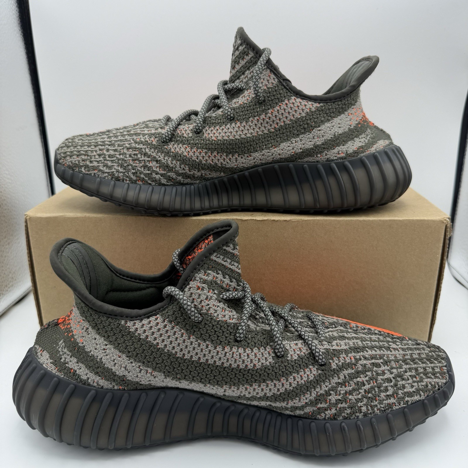 adidas Yeezy Boost 350 V2 Carbon Beluga active HQ7045 Size 8.5