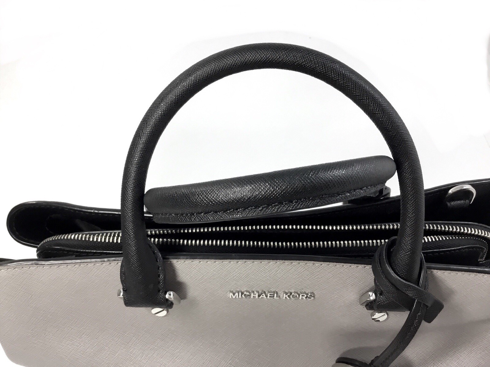 MICHAEL Michael Kors Savannah Large Satchel (Pearl Grey/Black) 30F7SS7S3T-PGBLK