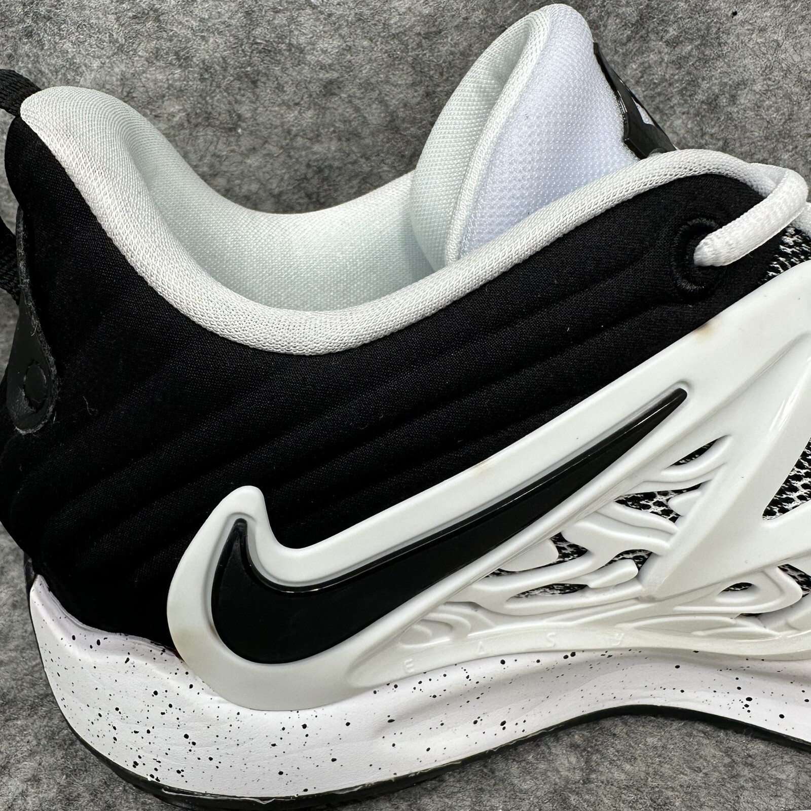 Nike KD 15 Basketball Shoes Mens 11.5 Black White Speckled Oreo DO9826-100