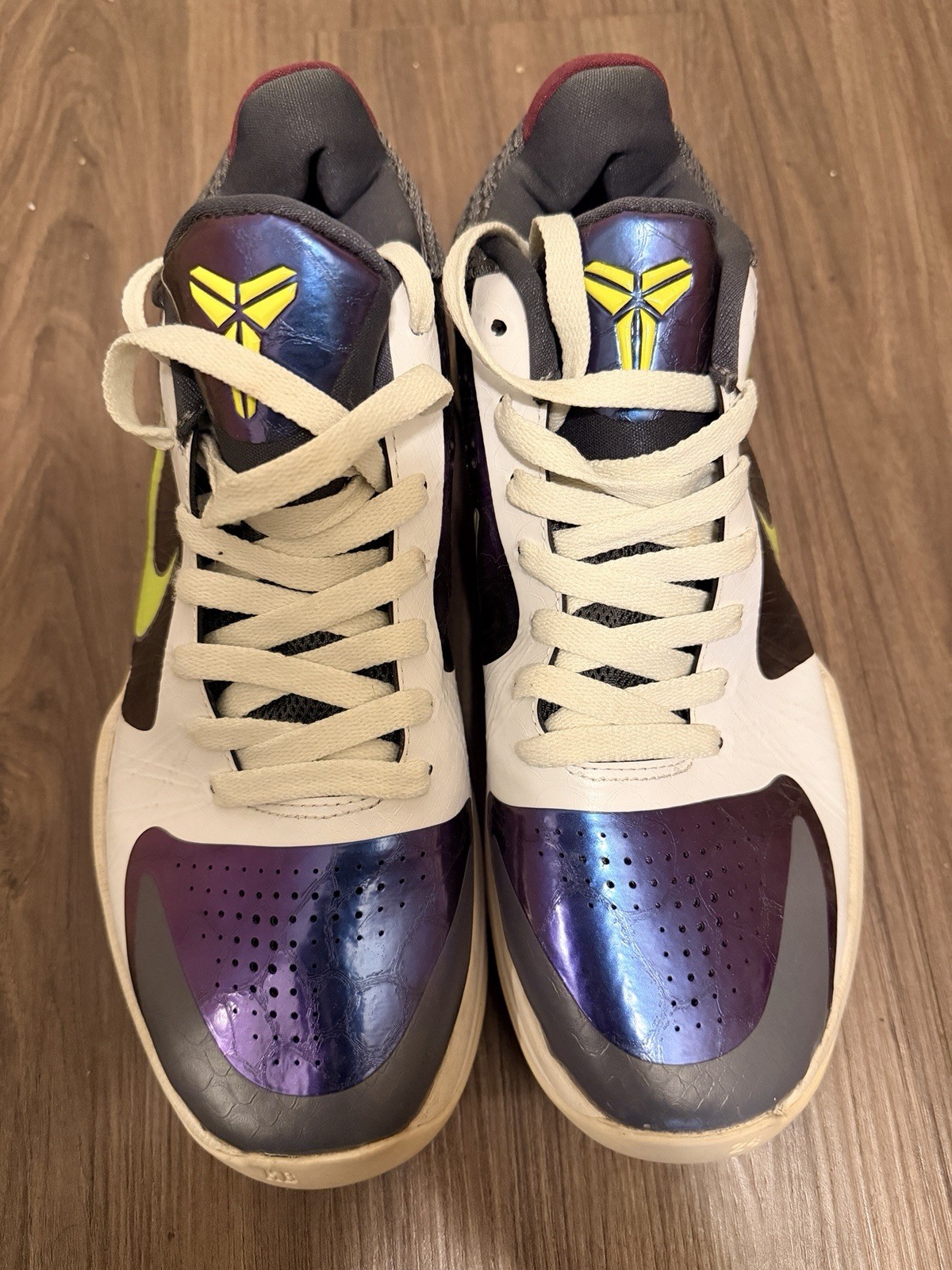 Size 8.5- Kobe 5 Protro 2020 Chaos