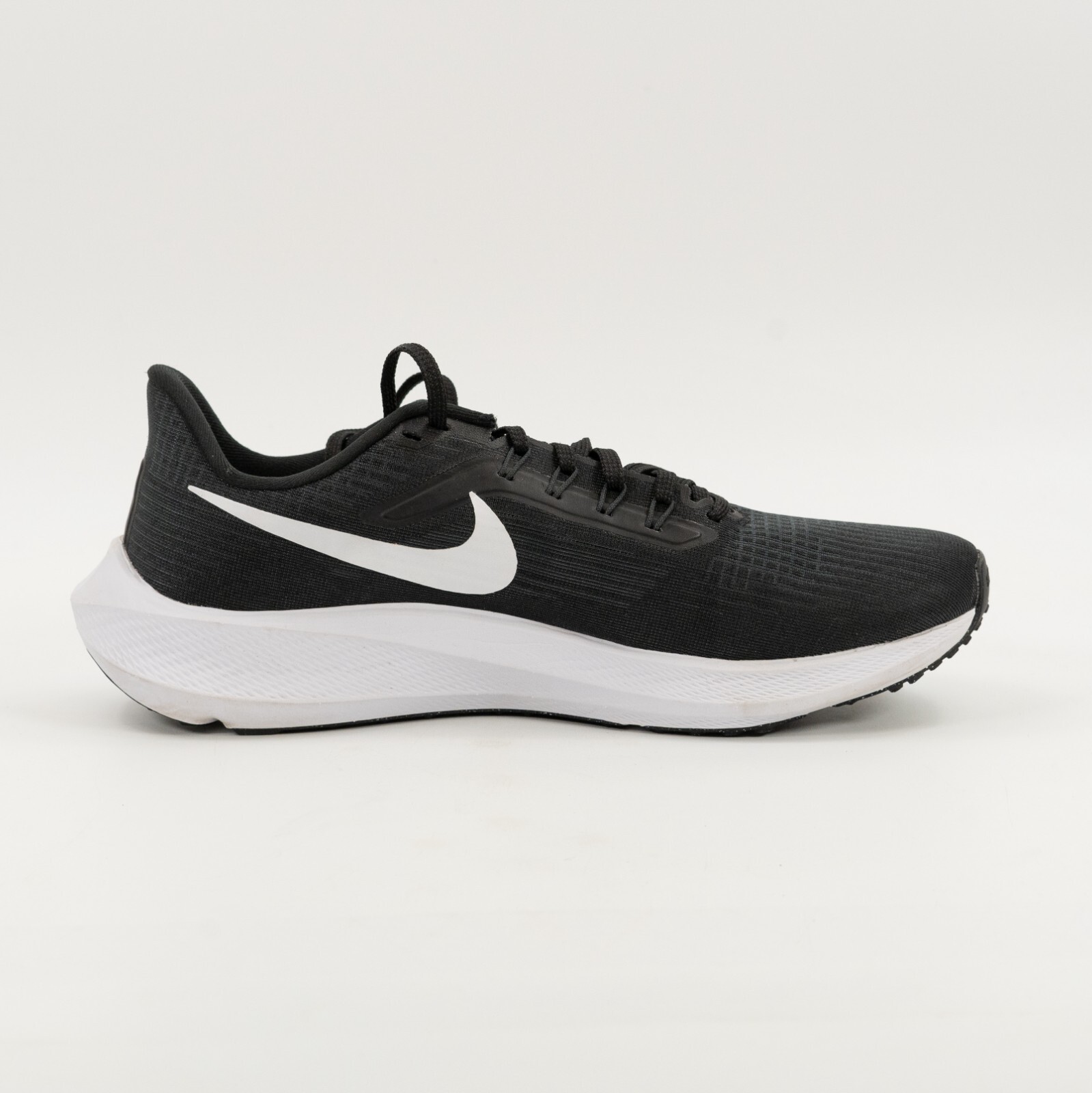 Nike Air Zoom Pegasus 39 ‘Black White’ DH4071-001 size 10 READ