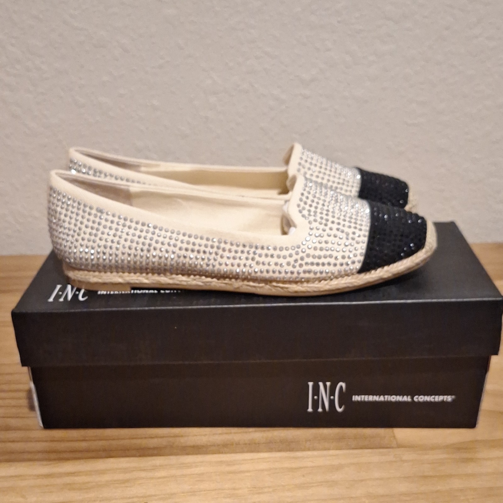 I.N.C. International Concepts Womens Espadrille Flats Rhinestones US 7 M