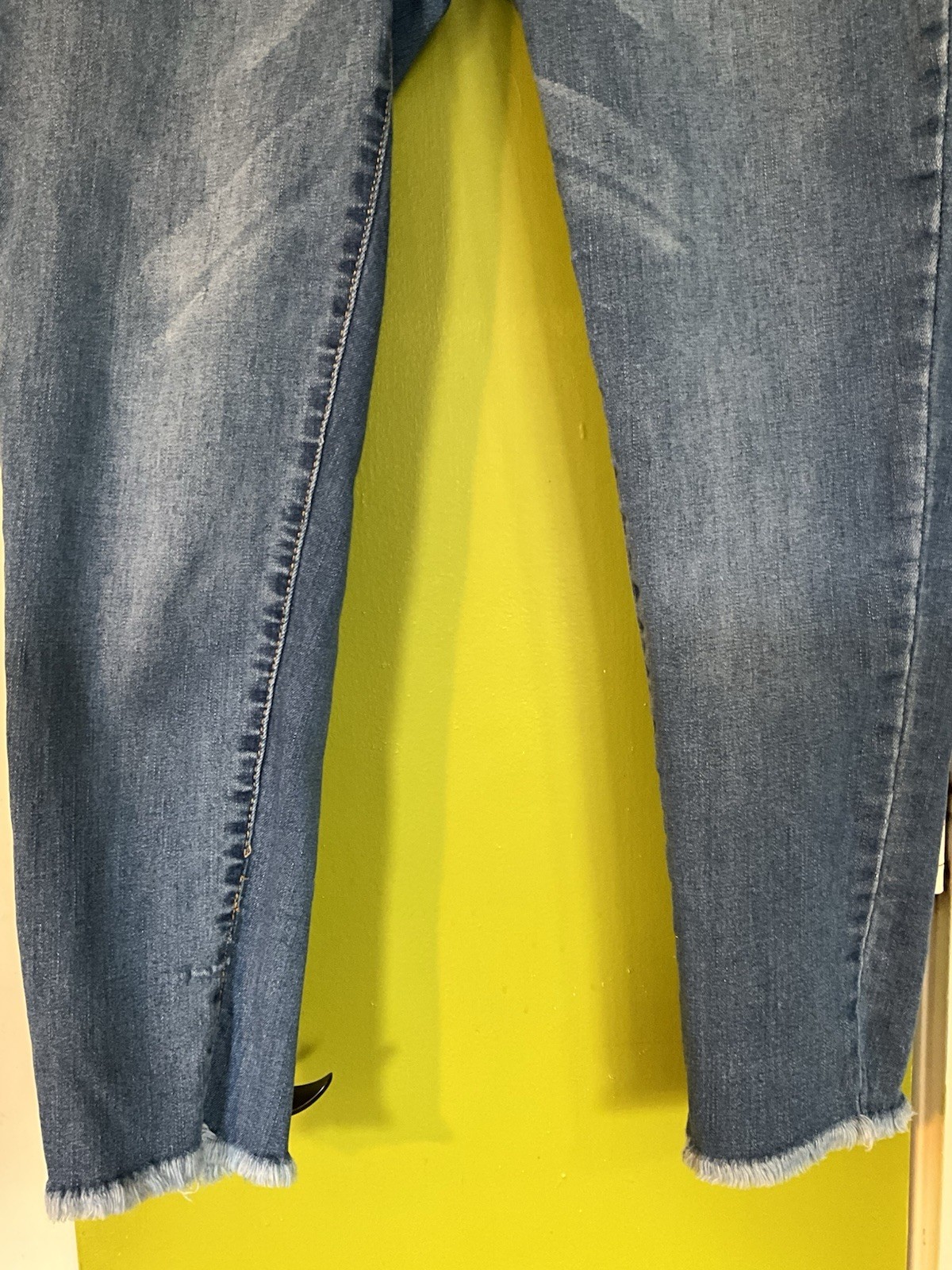 Blue Savvy Mid Rise Stretch Frayed Hem Cropped Ankle Denim Blue Jeans Sz 14 Boho