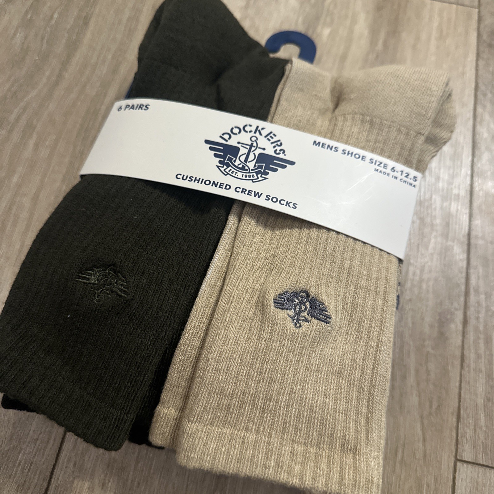 Dockers Men’s Crew Cushioned Socks Khaki/ Olive/Brown/Black Size 6 – 12.5