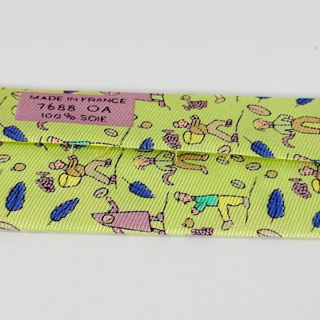 HERMES All-over Pattern Silk Necktie Greenish Made in France 146cm 9cm Pre-owned