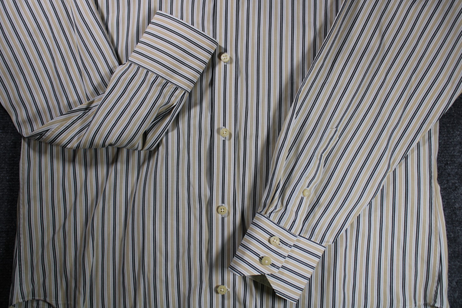 TailorByrd Men’s Medium White Striped 100% Cotton Button Down Shirt Lightweight