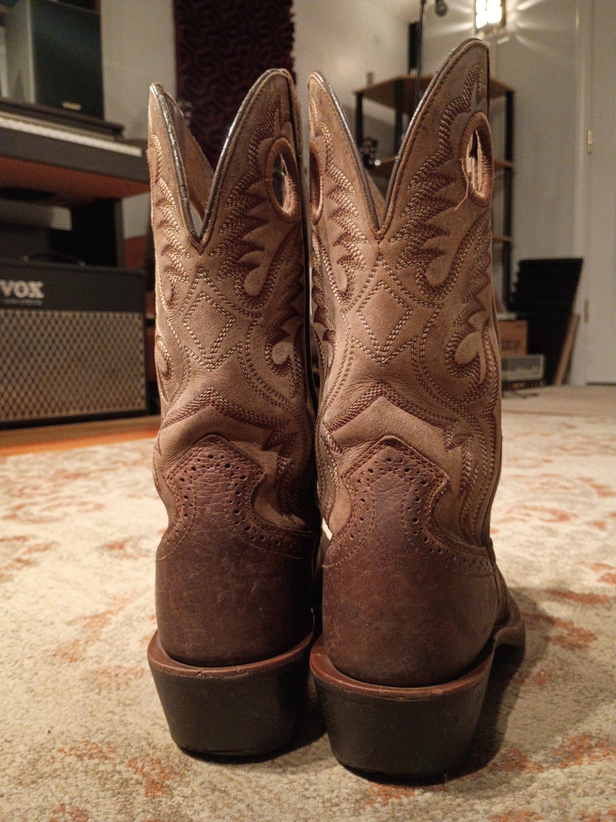 ARIAT ROUGHSTOCK BROWN BULLHIDE LEATHER SQUARE TOE COWBOY BOOTS #34828 MENS 7.5D