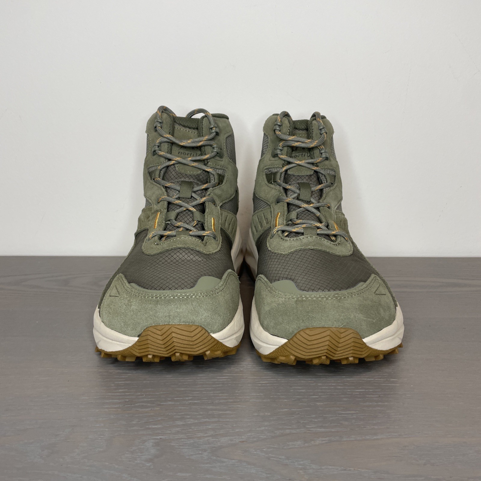 NORTIV 8 Waterproof Hiking Trekking Boots Wide Toe Box Mens 8.5 New