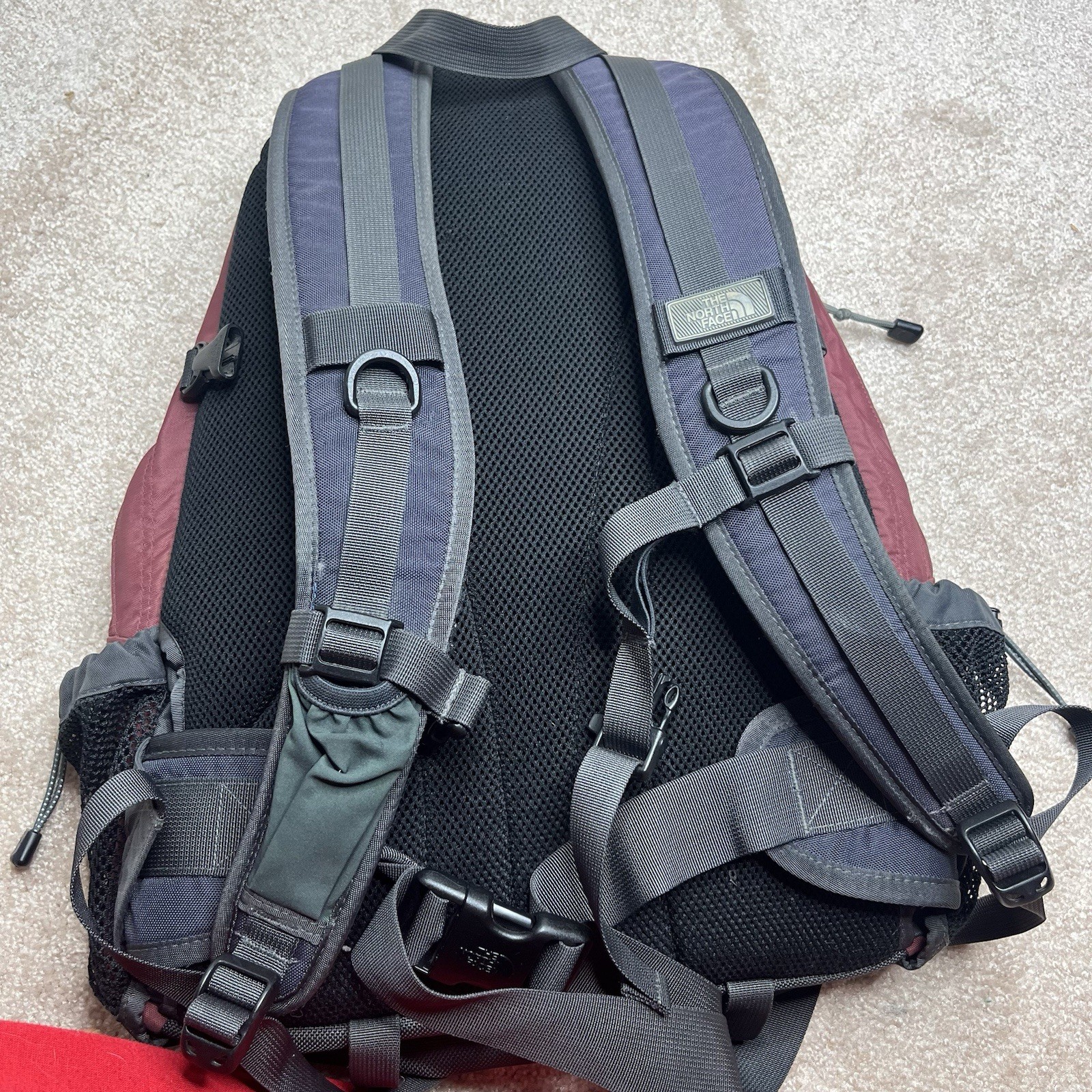 Rare The North Face TNF Recon Daypack Backpack Hiking Gorpcore Burgundy Gray