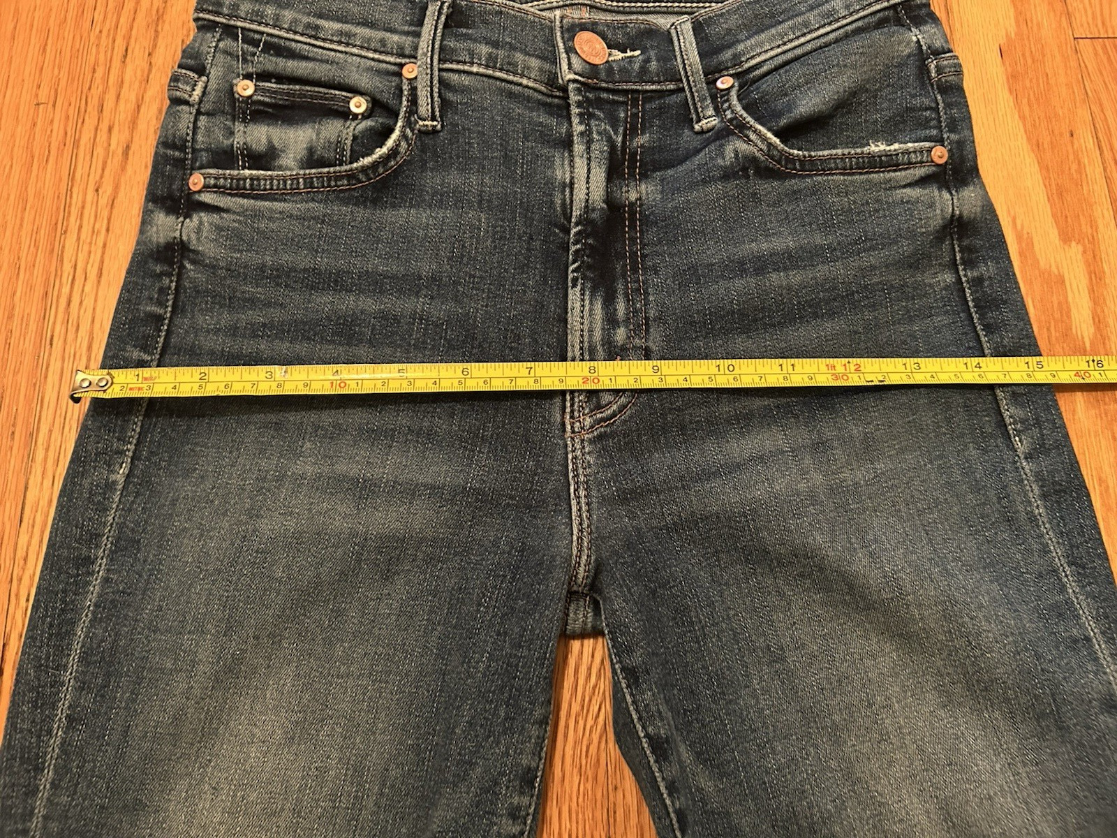 MOTHER DENIM Med Wash THE OUTSIDER ANKLE Flared Jeans in WALKING ON COALS Sz 25