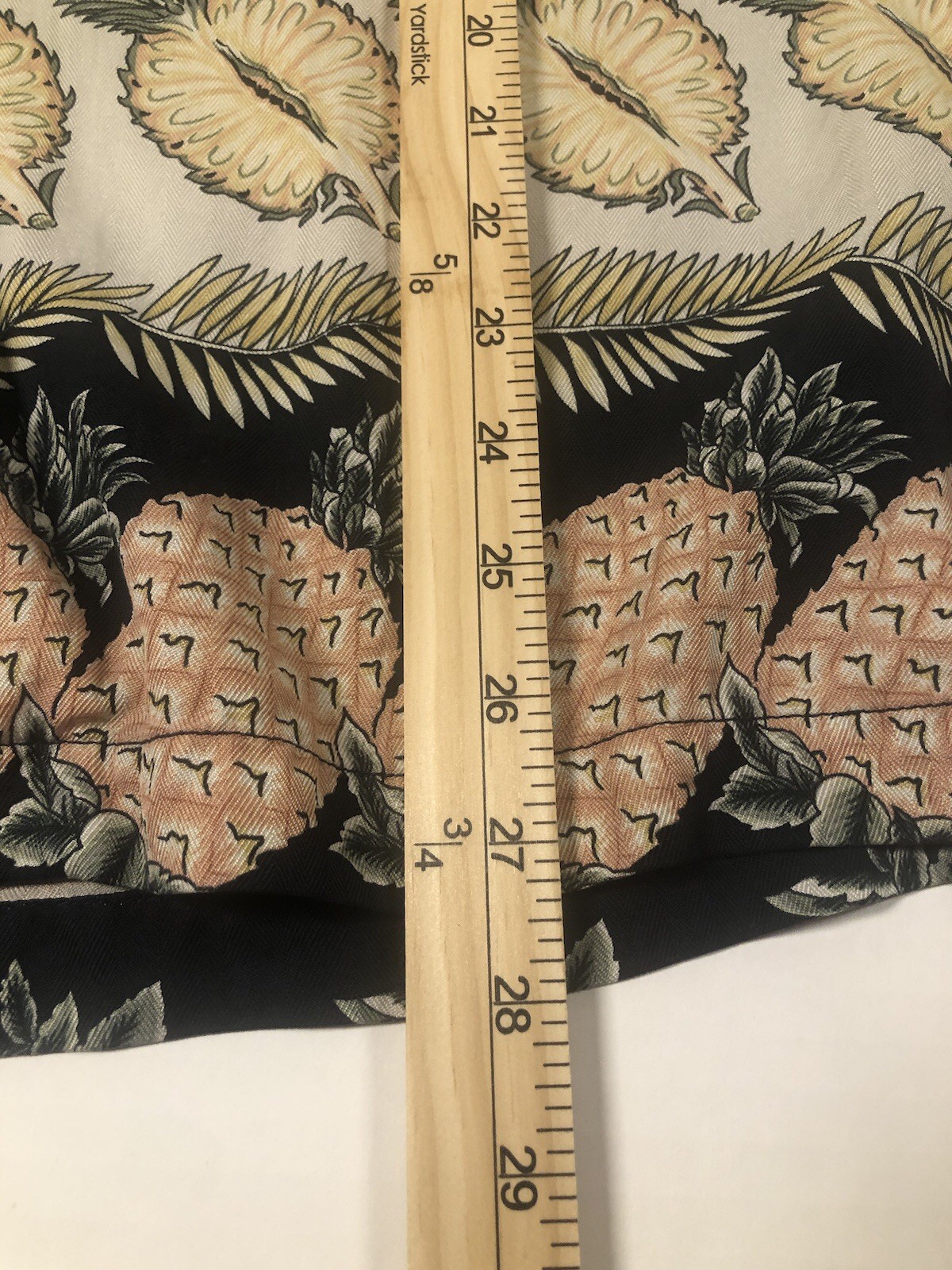 Tommy Bahama Mens M Shirt Silk Pineapple Hawaiian Casual Short Sleeve Black Tan
