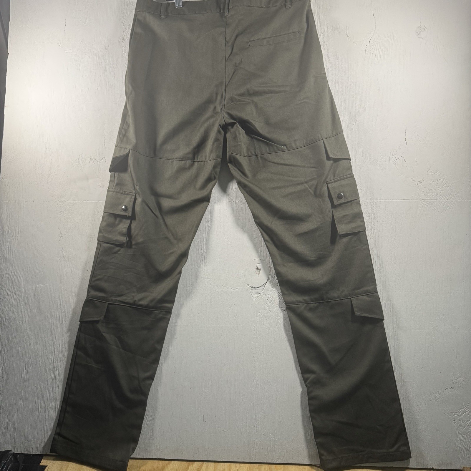 Nova Men Designer Utility Pocket Stacked Graphic Jeans Olive (Size XL Tall)