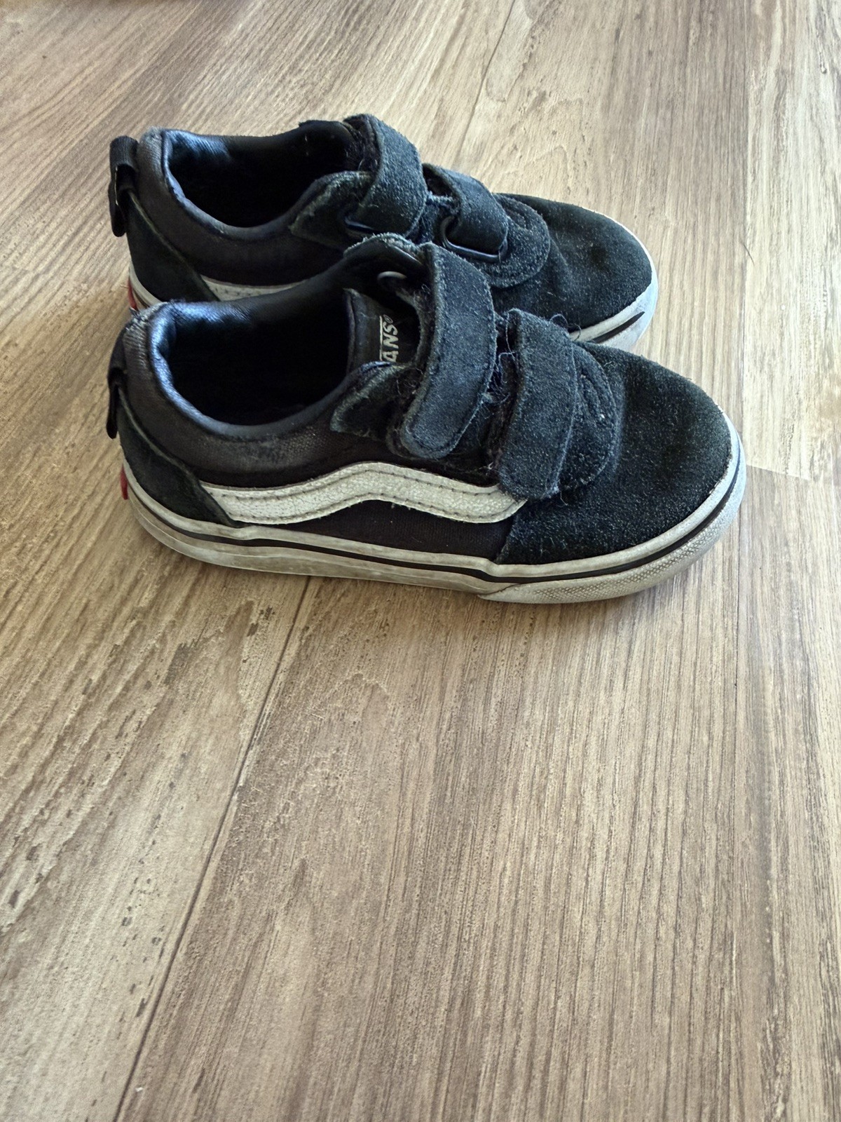 Vans Toddler Black and White Suede Hook & Loop Skate Shoes, Size 7