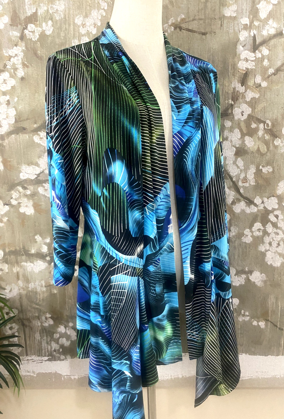 FRANK LYMAN DESIGN Blue Black Artsy Open Front Sharkbite Cardigan Sweater Top 12