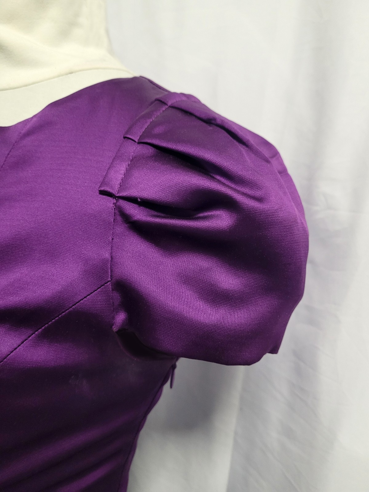 CUE Purple Satin Midi Pencil Bustle Dress Cup Sleeve Size 8