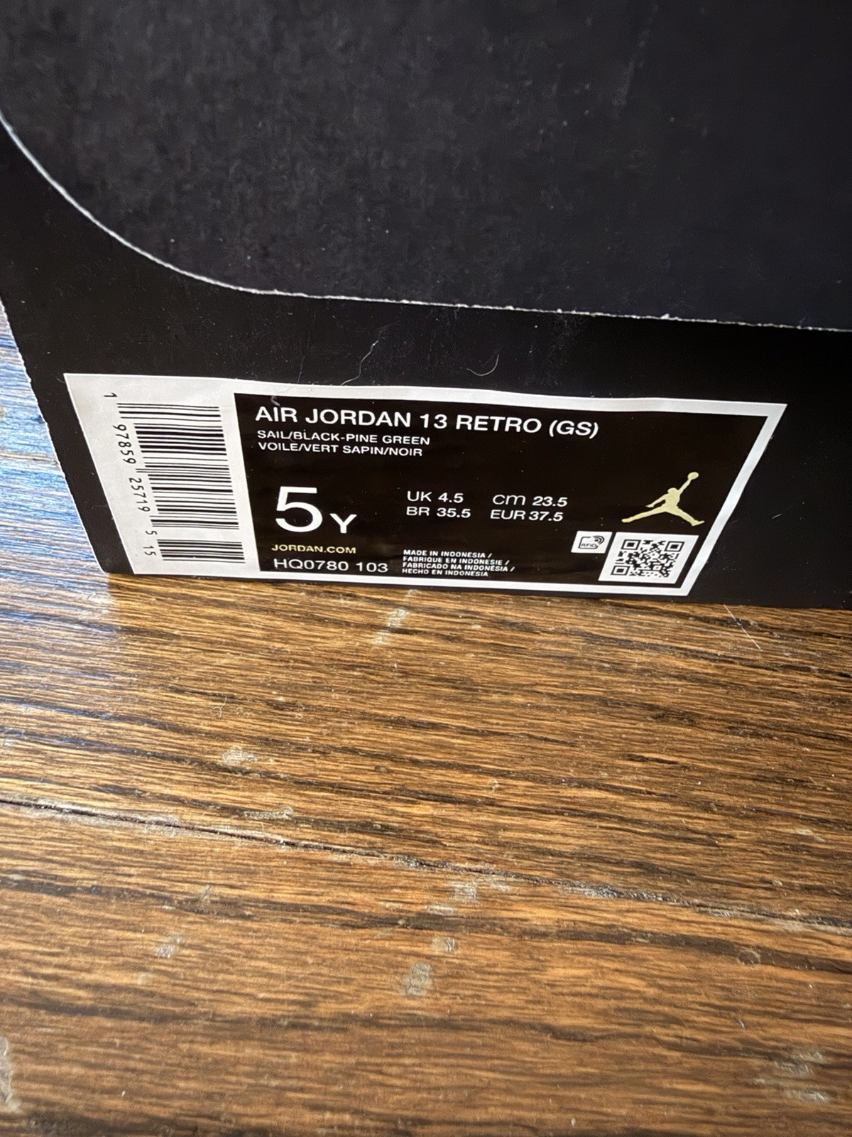 Jordan Air Jordan 13 Retro (GS) White/Green Leather Basketball Sneaker 5Y