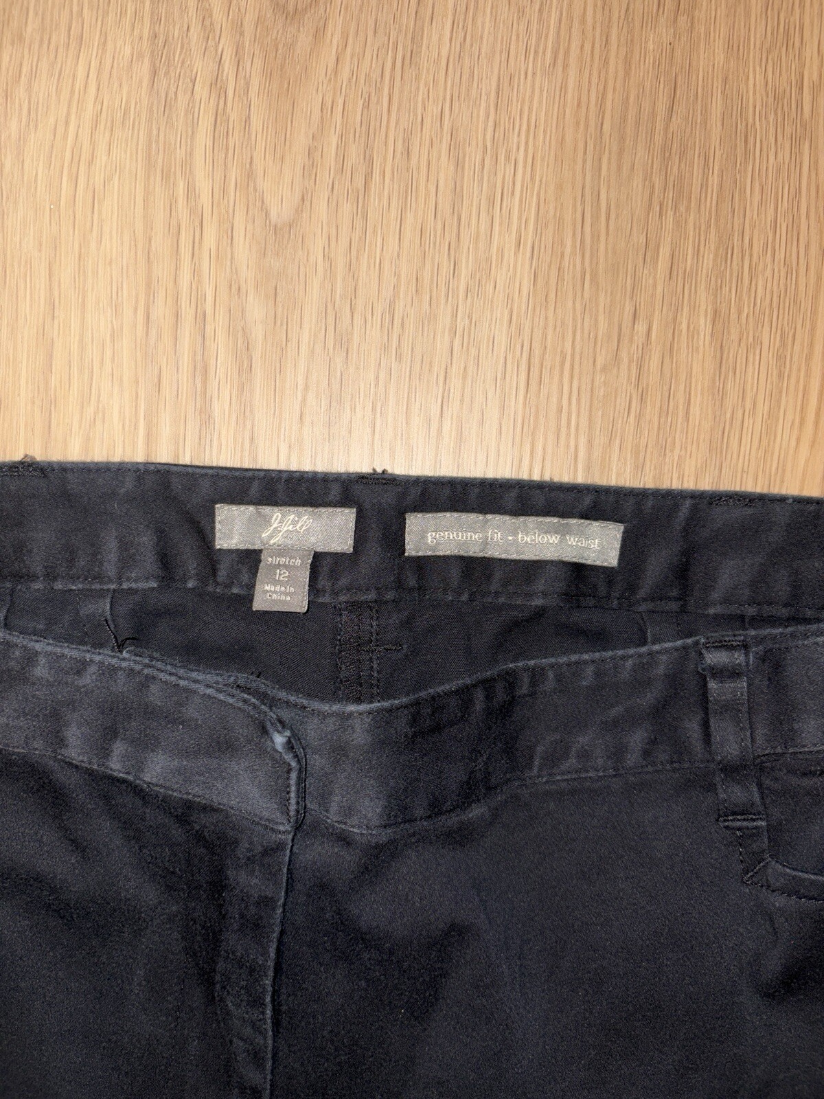 J Jill black genuine fit below waist size 12 stretch Pants