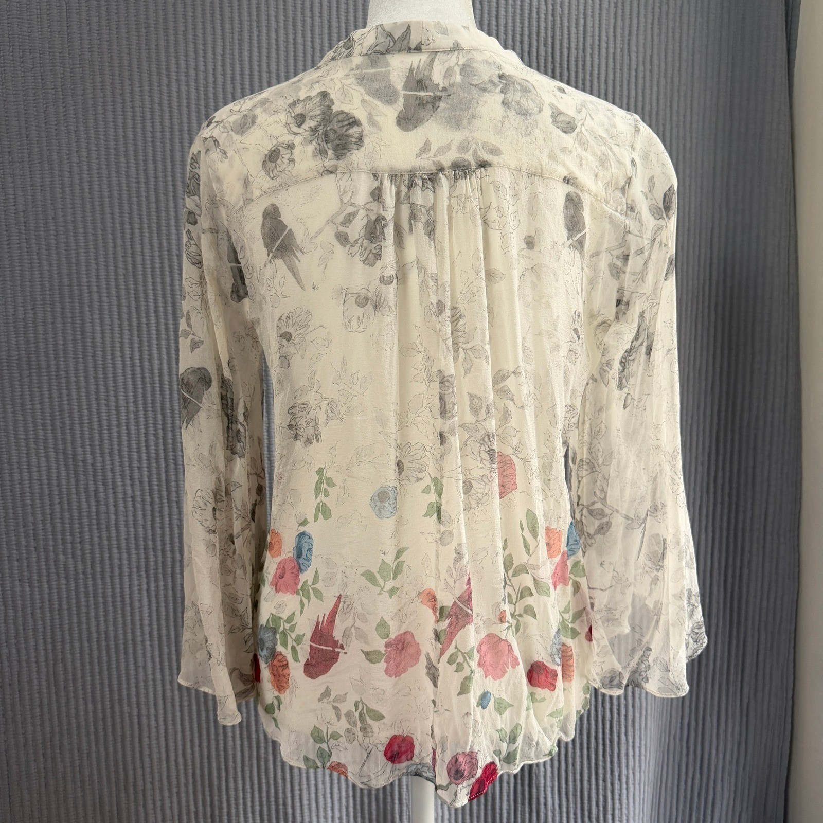 Elizabeth and James Bird Print Silk Blouse Cream XS Excellent Whimsy Twee Boho