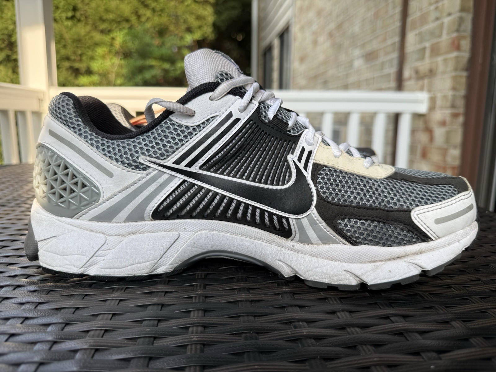 Nike Zoom Vomero 5 SE SP Dark Grey/Black-White CI1694-001 Men’s Size 13