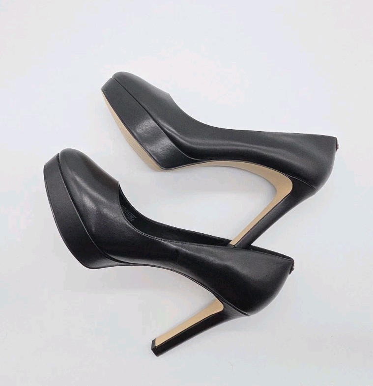 Michael Kors Women’s Chantal Black Platform Leather Pumps Size 9.5/10/11 NIB