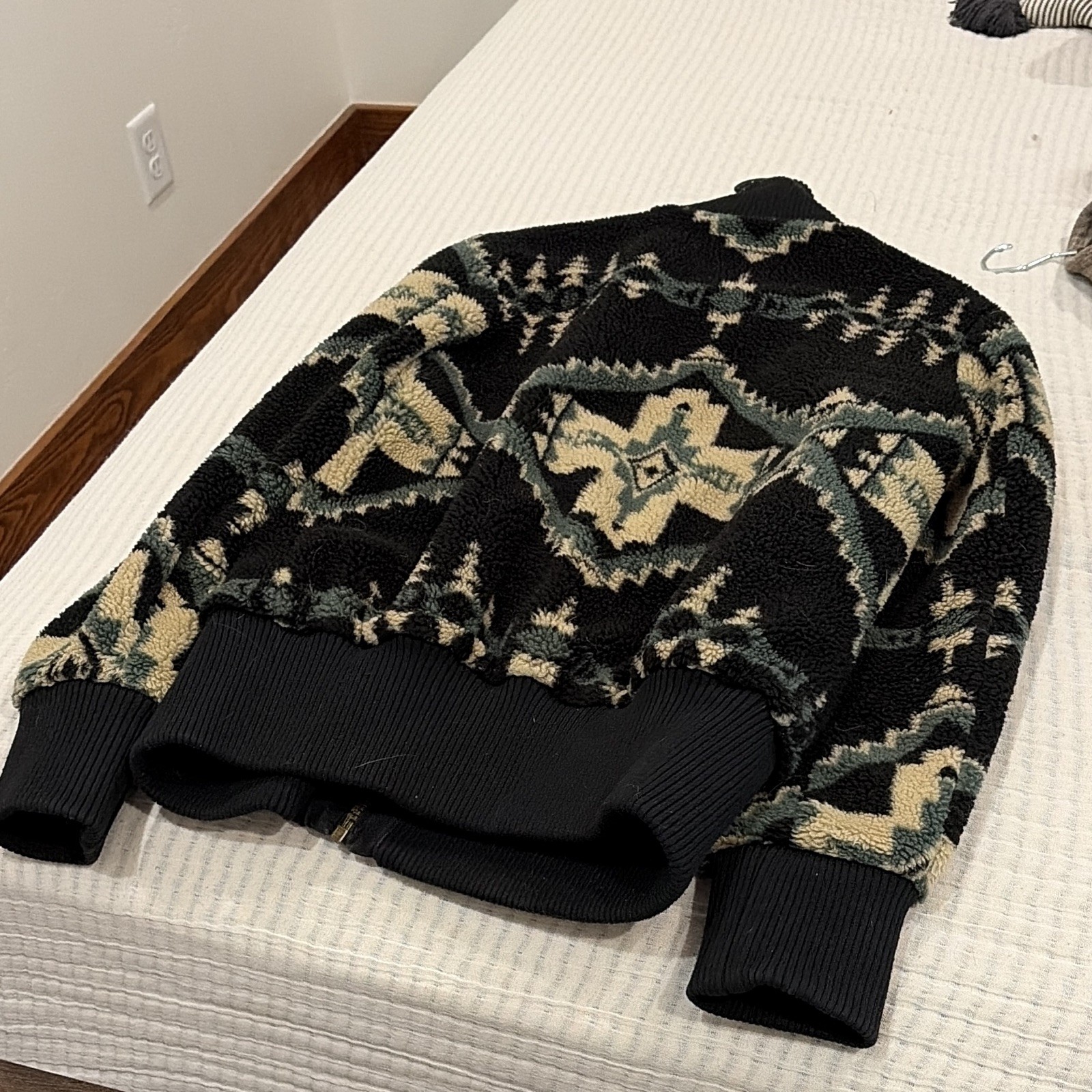 Pendleton Men’s L Black Beige Green Geometric Full-Zip Lined Bomber Jacket