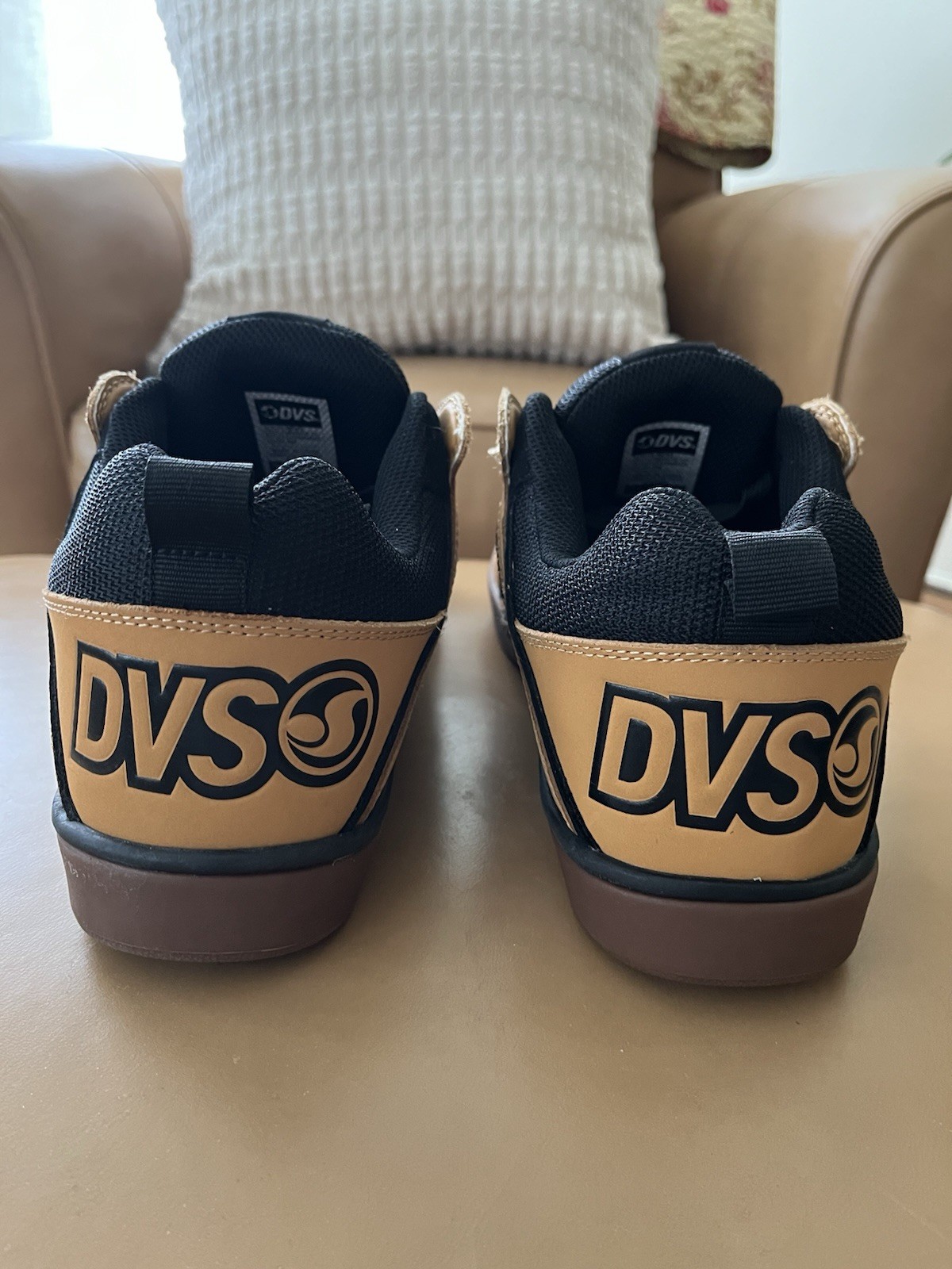 DVS Men’s 10.5 Comanche 2.0+ Skate Shoes Sneakers DVF0000323 Chamois/Black/Gum