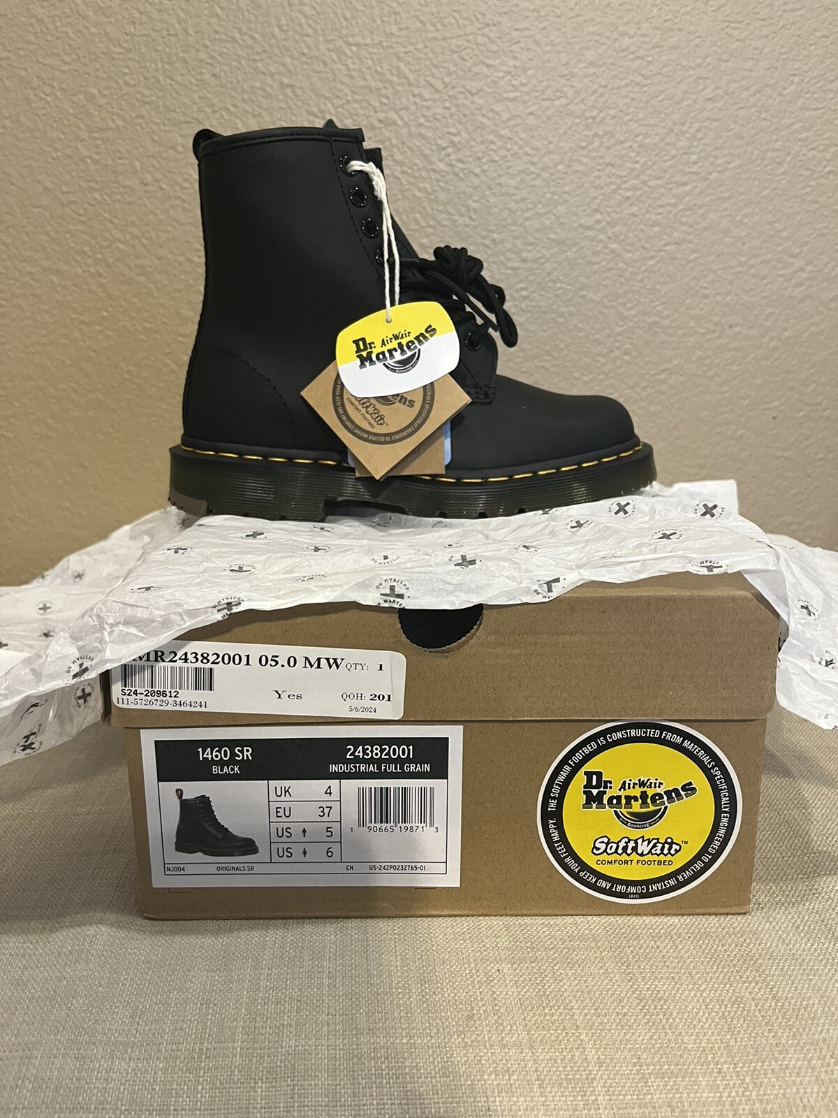 with box Dr. Martens 1460 SR Originals Industrial Full Grain Eight-Ey G1N