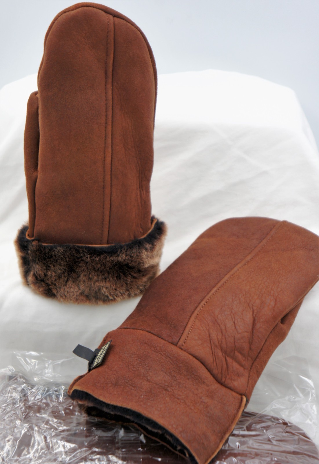 REAL GENUINE SHEEPSKIN SHEARLING LEATHER MITTENS UNISEX, AGED COGNAC BROWN S-2XL