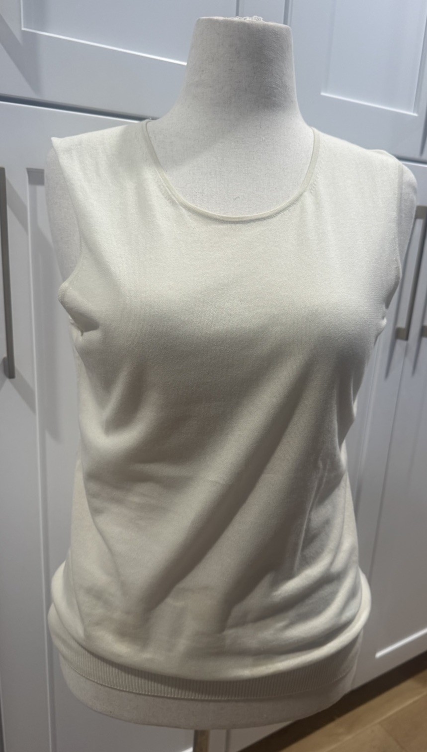 St. John Santana Knit Ivory Sleeveless Shell Top Cream Medium M Classic