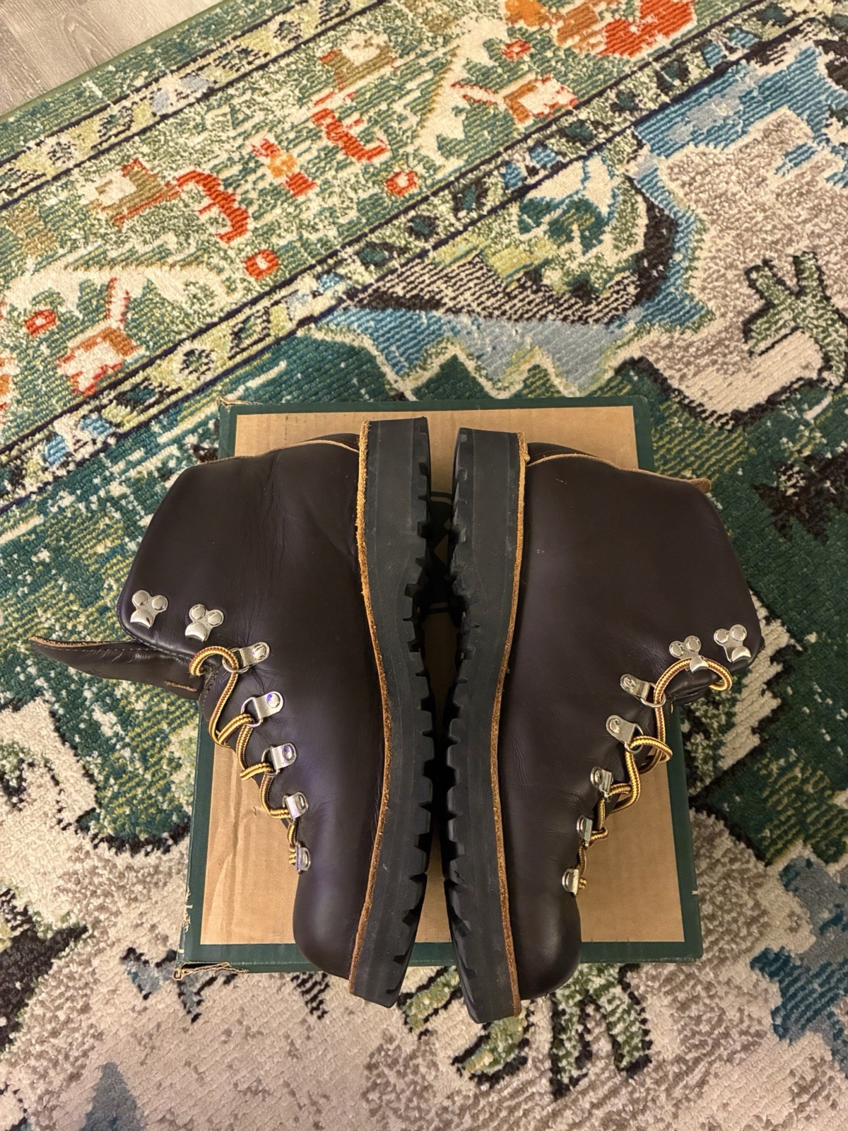 Danner Mountain Light Hiking Boots Mens 9.5 USA Made