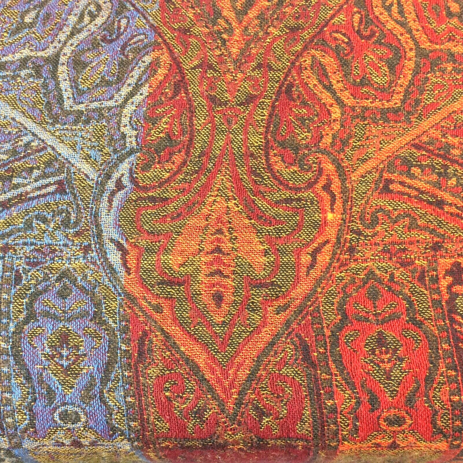 SCARF THROW WRAP RUNNER 100% WOOL 72″X28″ TASSELS PAISLEY DESIGN FABRIC TAG