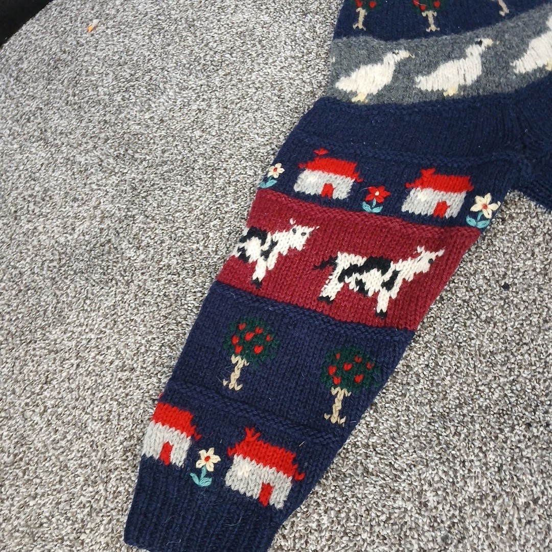 Susann D Knitted By Hand 100% Wool Shetland Farm Animal Sweater Medium