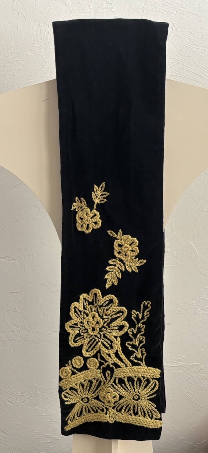 Megan Park England Black Velvet Crocheted Floral Scarf 60″x 6.25″ Made In India!
