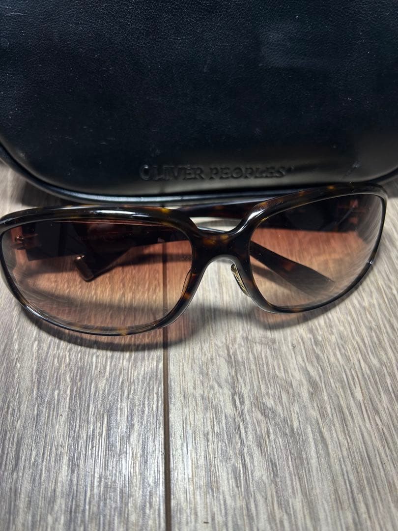 Oliver Peoples Brown Gradient Sunglasses with Case Used