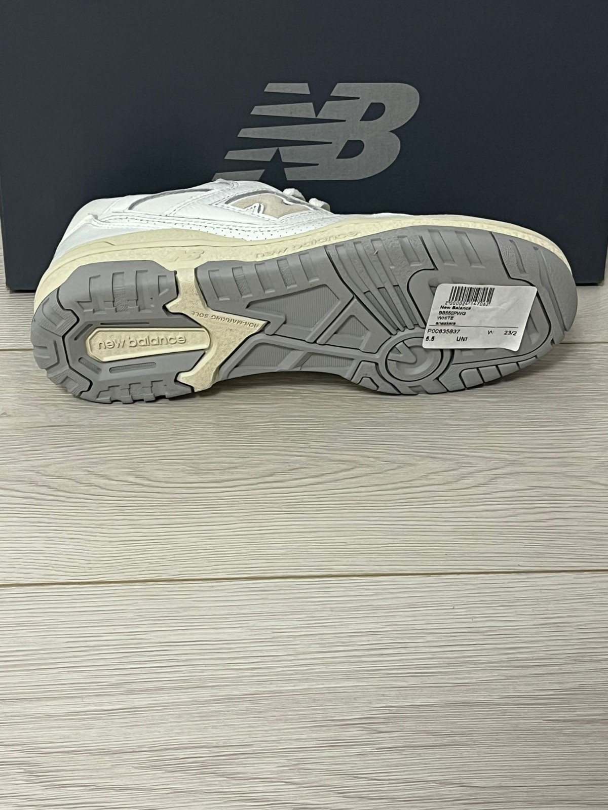 Size 5.5 – New Balance 550 White Timberwolf